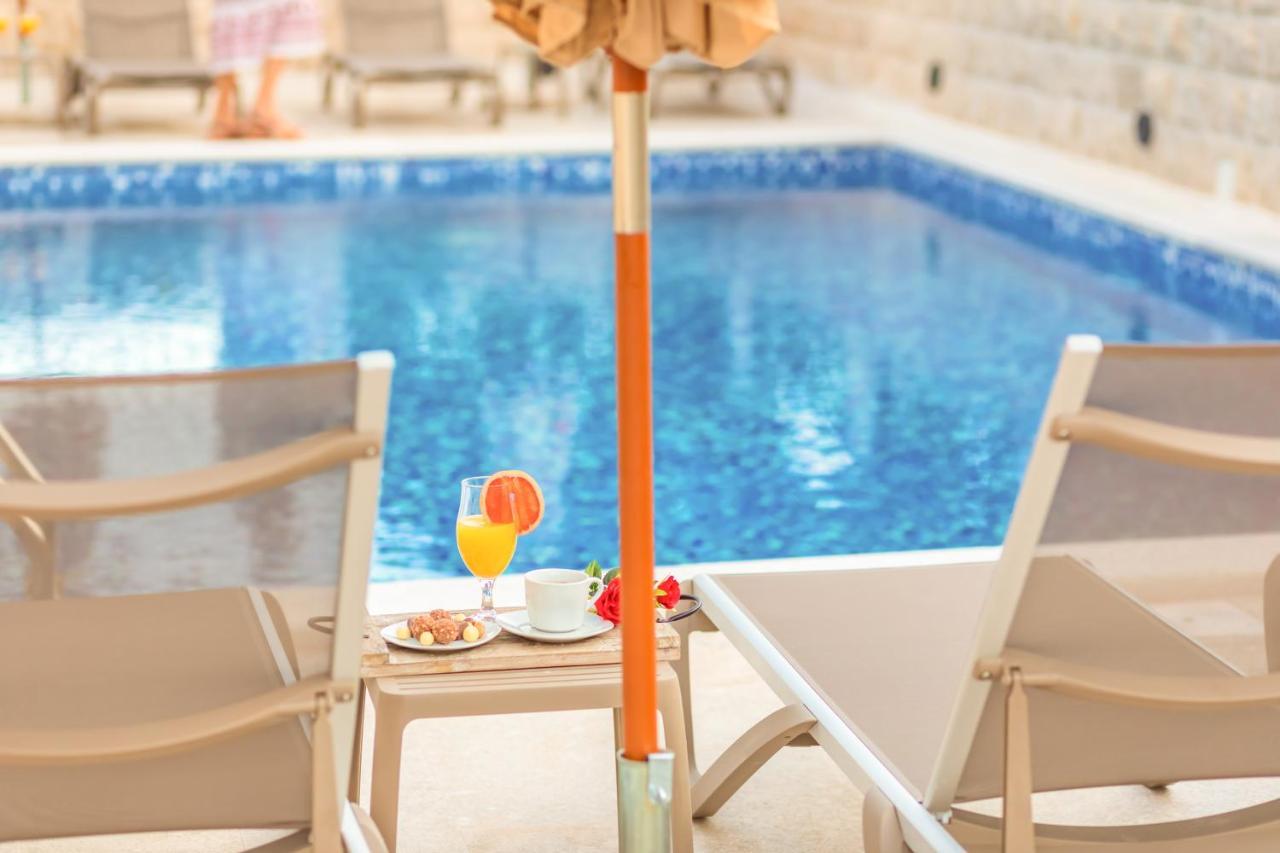 Luxury Apartments Queen Petrovac Exterior foto