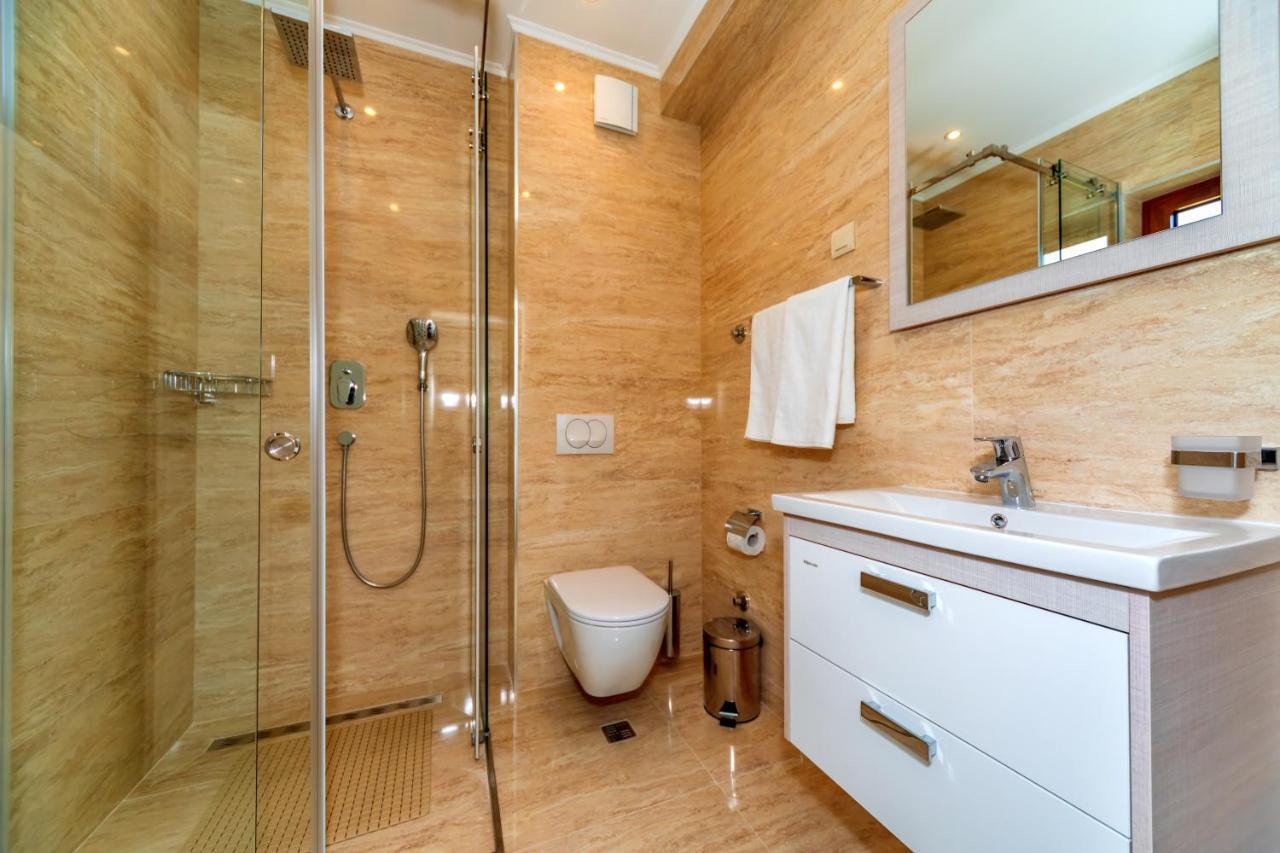 Luxury Apartments Queen Petrovac Exterior foto
